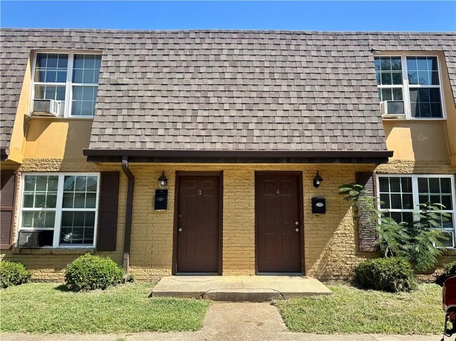 property at 3198 Washington Rd