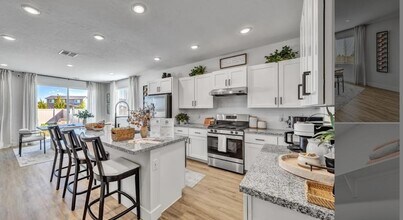 3411 N Val Vista Dr in Mesa, AZ - Foto de edificio - Building Photo