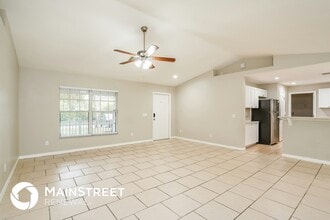 1702 Ann Ave N in Lehigh Acres, FL - Foto de edificio - Building Photo