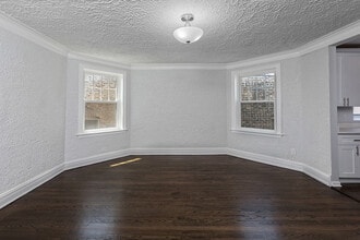 2720 W Winnemac Ave, Unit 3 in Chicago, IL - Building Photo - Building Photo