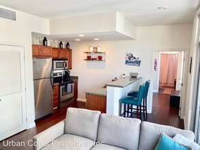 206 Park Blvd-Unit -#802 in San Diego, CA - Foto de edificio - Building Photo