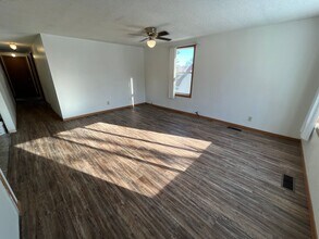 1229-1233 3rd Ave SE in Watertown, SD - Building Photo - Building Photo