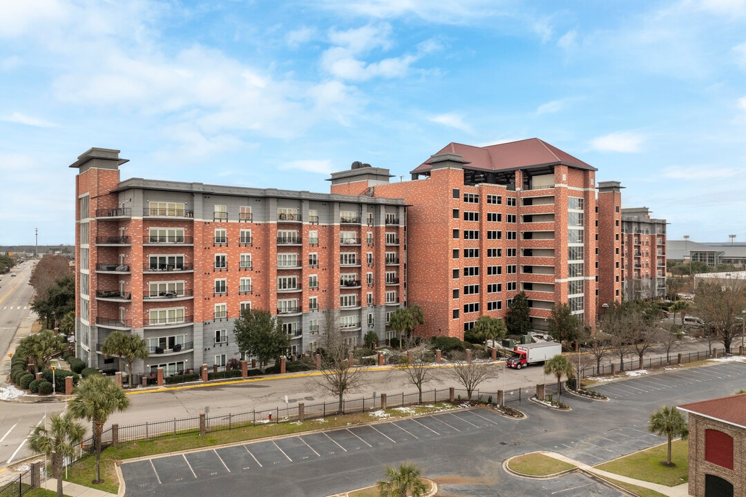 Carolina Walk Condominiums in Columbia, SC - Building Photo