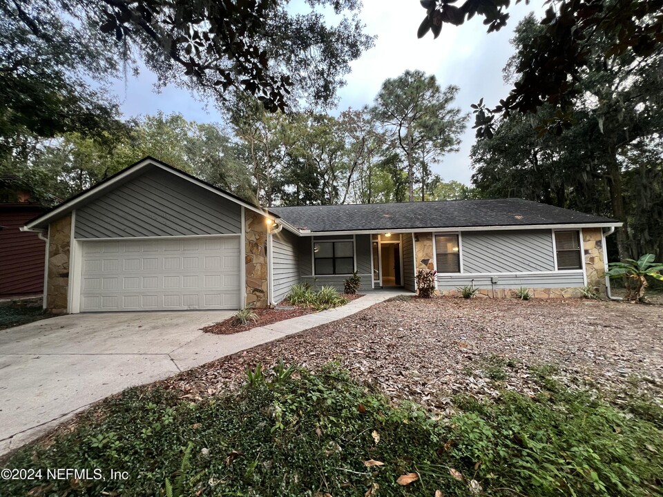 12226 Spiney Ridge Dr S in Jacksonville, FL - Building Photo