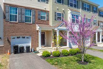 Georgetown Mews Townhomes in Wenonah, NJ - Building Photo - Building Photo