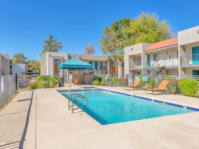 Emerson Square in Tempe, AZ - Building Photo - Building Photo