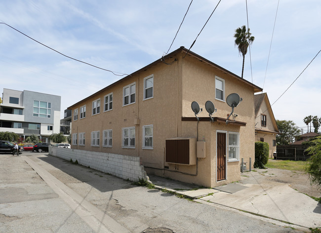 The Lofts in Los Angeles, CA - Building Photo - Building Photo