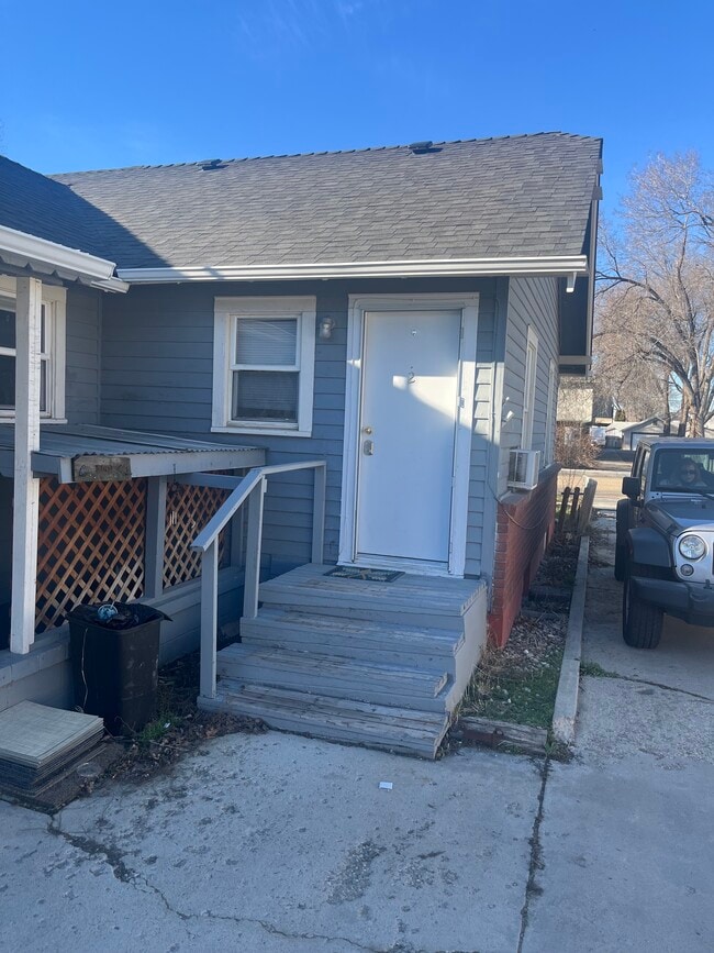 property at 412 15th Ave S