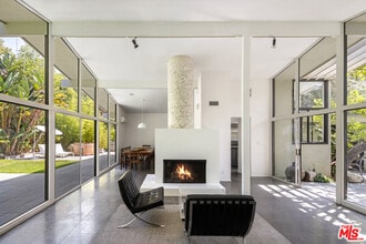 30611 Las Estrellas Dr in Malibu, CA - Building Photo - Building Photo