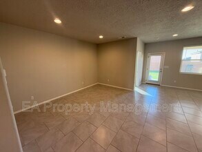 1927 Silver Dollar St SE in Albuquerque, NM - Building Photo - Building Photo