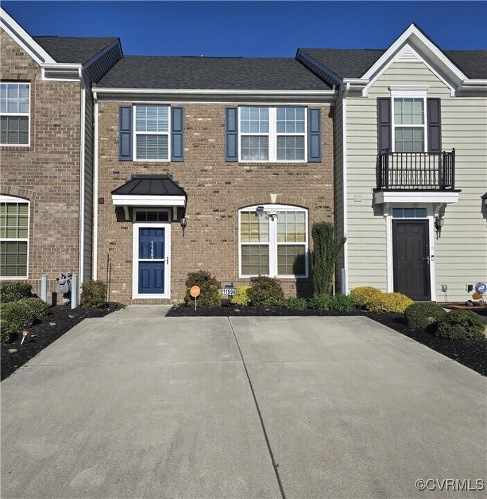 11504 Claimont Mill Dr in Chester, VA - Building Photo
