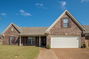 10812 Paul Coleman Dr in Olive Branch, MS - Building Photo
