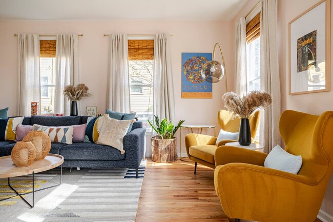 property at 992 Fern Ave SE
