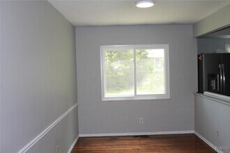 1368 Glenrock Dr in Maryland Heights, MO - Building Photo - Building Photo