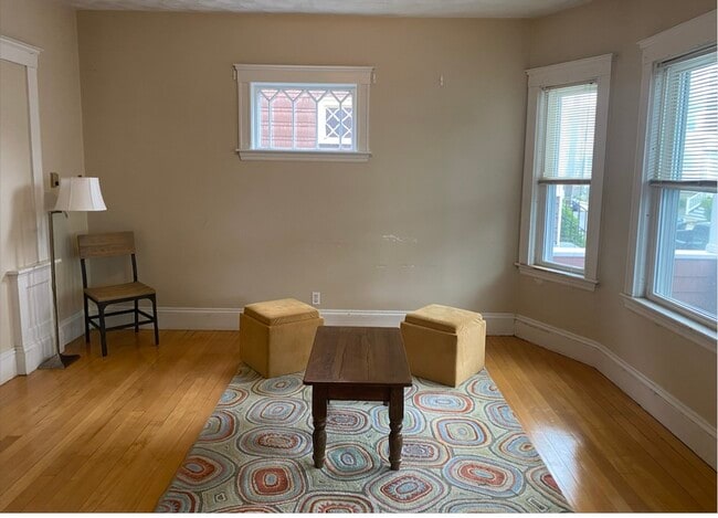 61 Frederick Ave, Unit 1 in Medford, MA - Building Photo - Building Photo