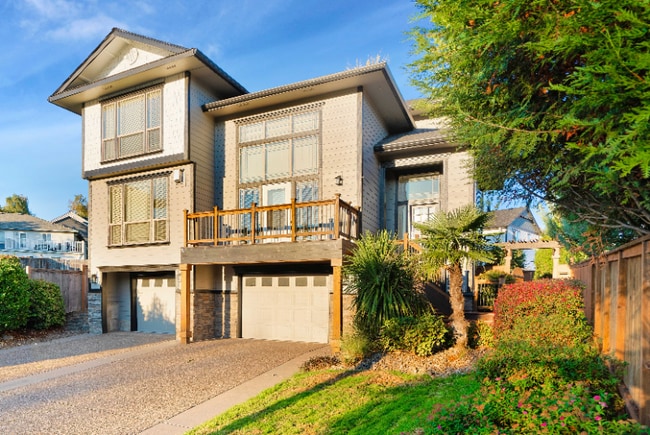 property at 1320 West Meadows Dr NW