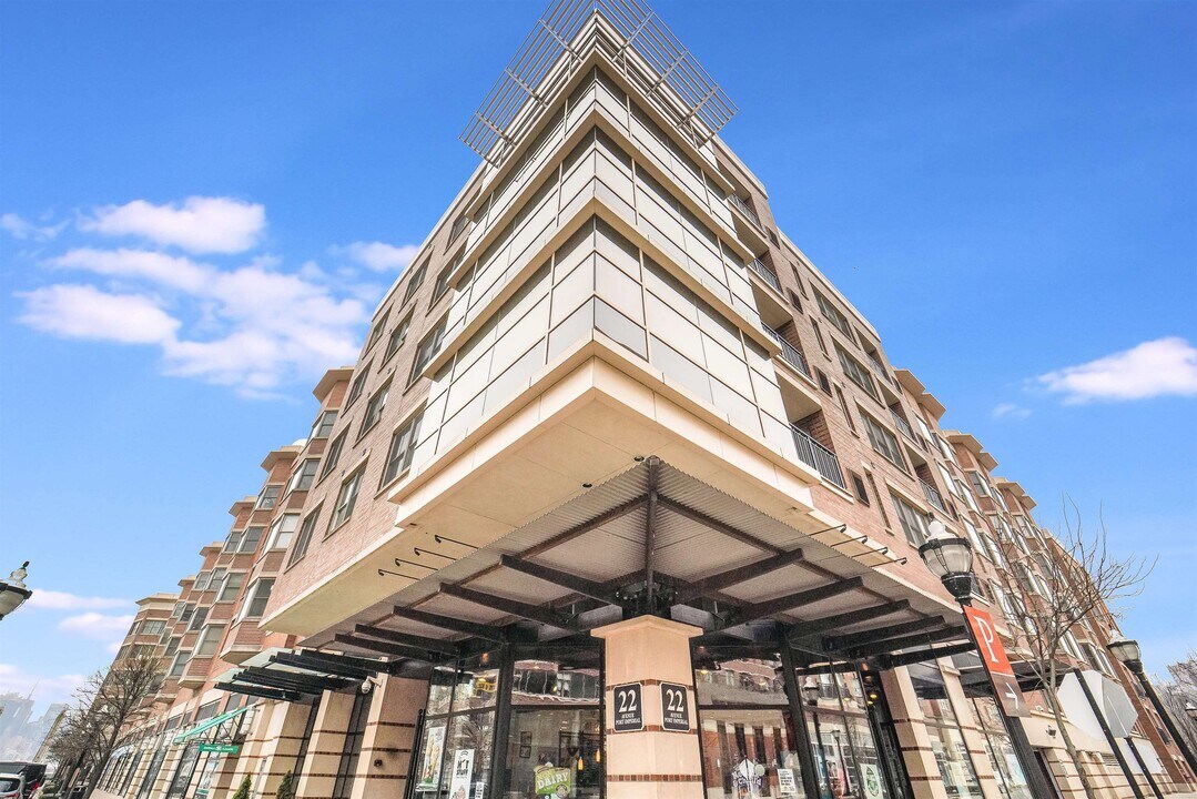 22 Ave at Port Imperial in West New York, NJ - Building Photo