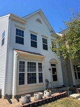 5218 Drakes Ct in King George, VA - Building Photo - Building Photo