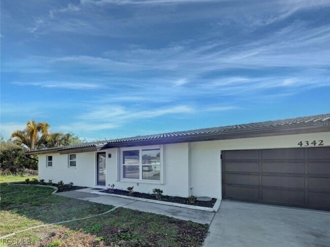 property at 4342 Ewing Cir