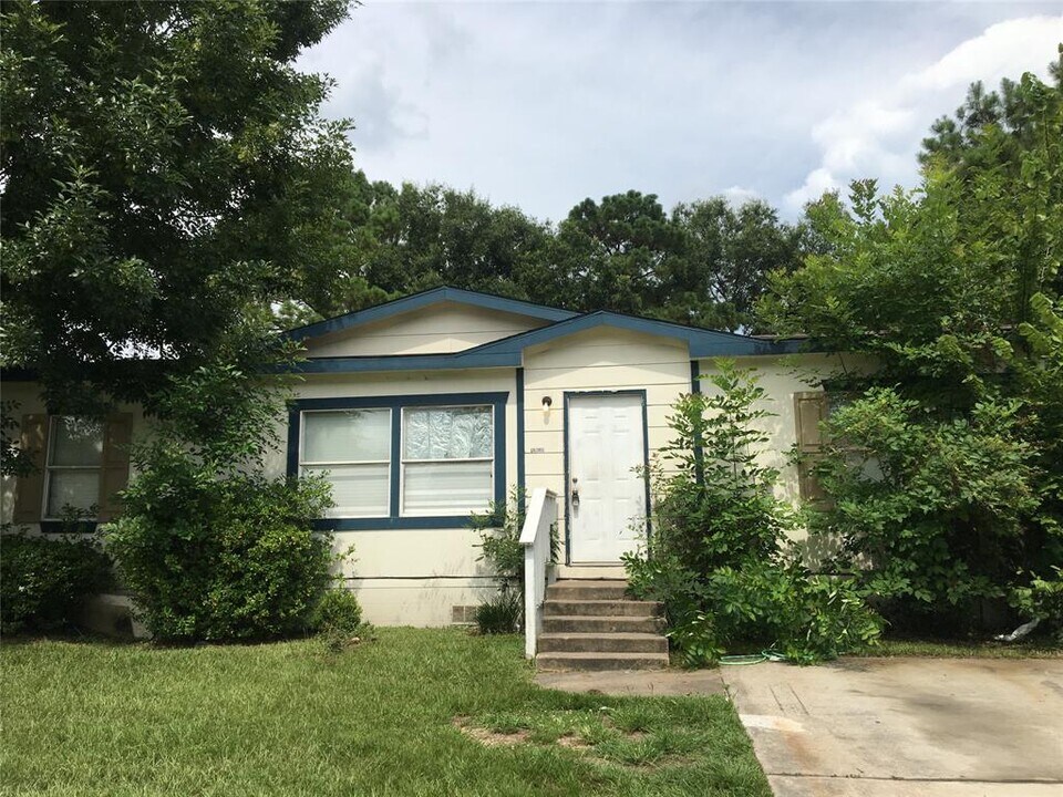 11930 Kingslake Forest Dr Photo