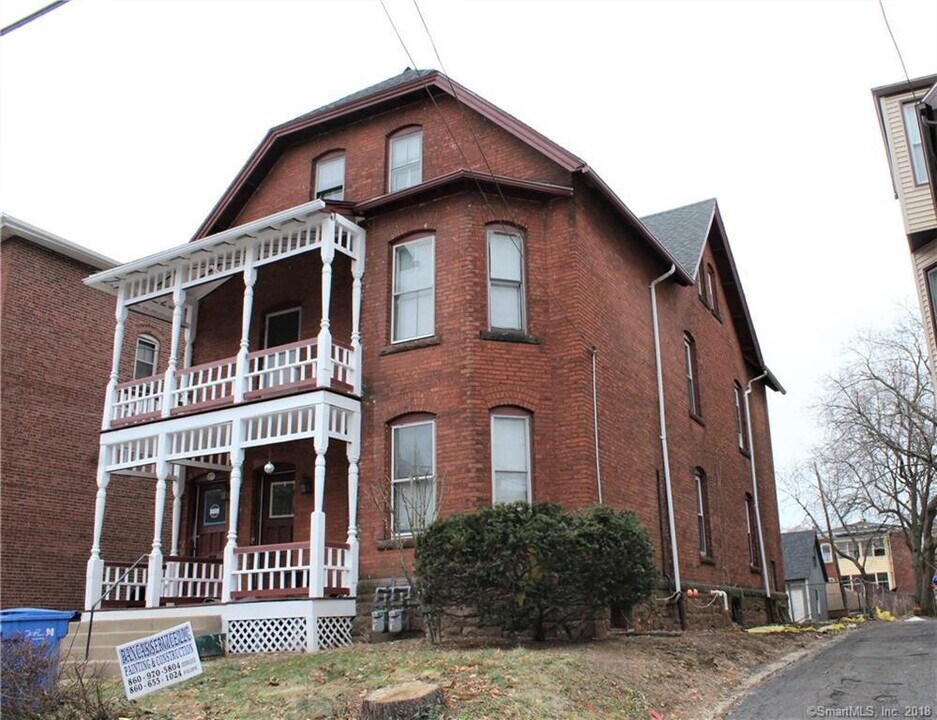 99 Hungerford St, Unit 2 in Hartford, CT - Building Photo