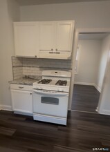 183 Ely Ave in Norwalk, CT - Foto de edificio - Building Photo