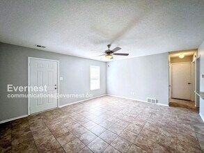 3455 Castle Dr in Horn Lake, MS - Foto de edificio - Building Photo