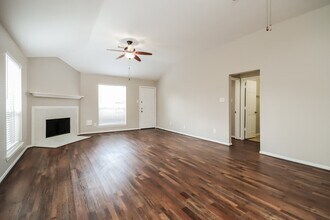 7457 Parkland Manor Dr in Cypress, TX - Building Photo - Building Photo