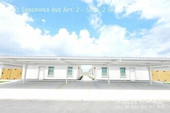 5801 Sandpiper Ave in Palmhurst, TX - Building Photo - Building Photo