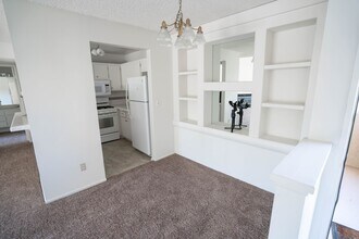 23633 Del Monte in Valencia, CA - Building Photo - Building Photo