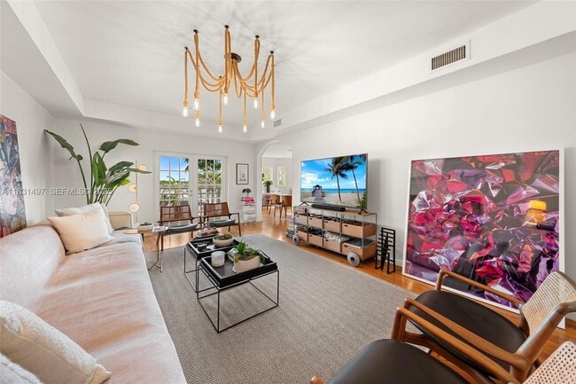 property at 1415 Sunset Harbour Dr