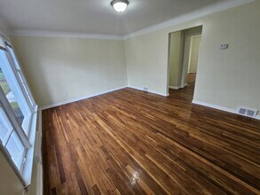 24630 Alberton Rd in Euclid, OH - Building Photo - Building Photo