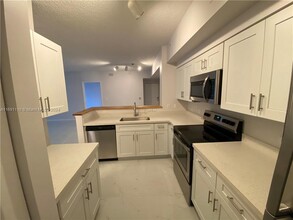 2351 W Preserve Way, Unit 102 in Miramar, FL - Building Photo - Building Photo