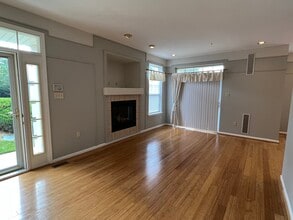 202 Dresher Woods Drive in Dresher, PA - Building Photo - Building Photo