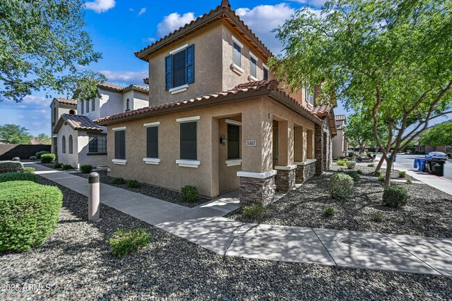 5307 W Paso Trail in Phoenix, AZ - Building Photo - Building Photo