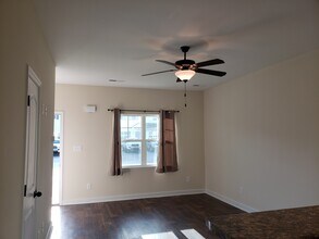 409 Justice Farm Dr in Sneads Ferry, NC - Building Photo - Building Photo