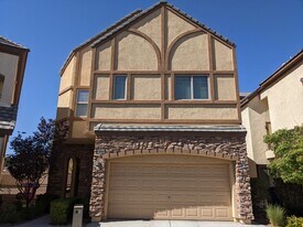 375 Hollins Hall St in Las Vegas, NV - Building Photo