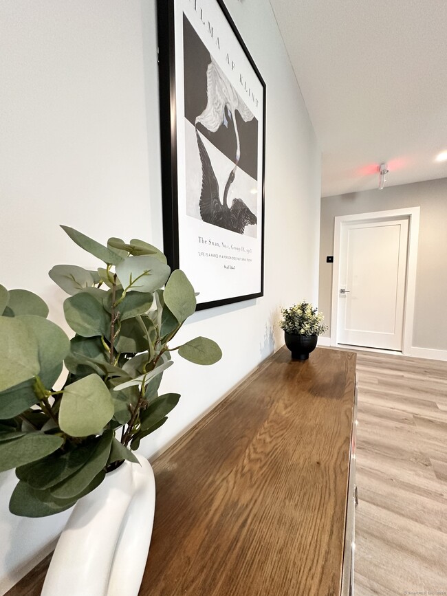 528 Black Rock Tpke in Fairfield, CT - Building Photo - Building Photo