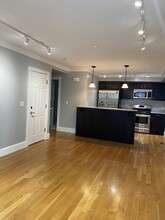 5 Plymouth St, Unit 2 in Cambridge, MA - Building Photo - Building Photo