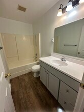 1053 Lakeshore Dr, Unit 1053 in Pioneer, OH - Foto de edificio - Building Photo