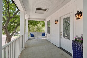 5869 Colbert St in New Orleans, LA - Building Photo - Building Photo