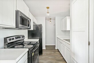 12215 Stoney Crossing in San Antonio, TX - Building Photo - Building Photo