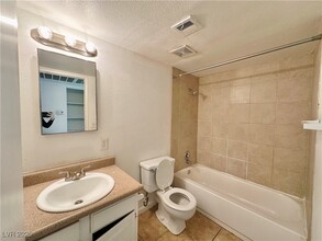 3616 Kolendo Ct in Las Vegas, NV - Building Photo - Building Photo