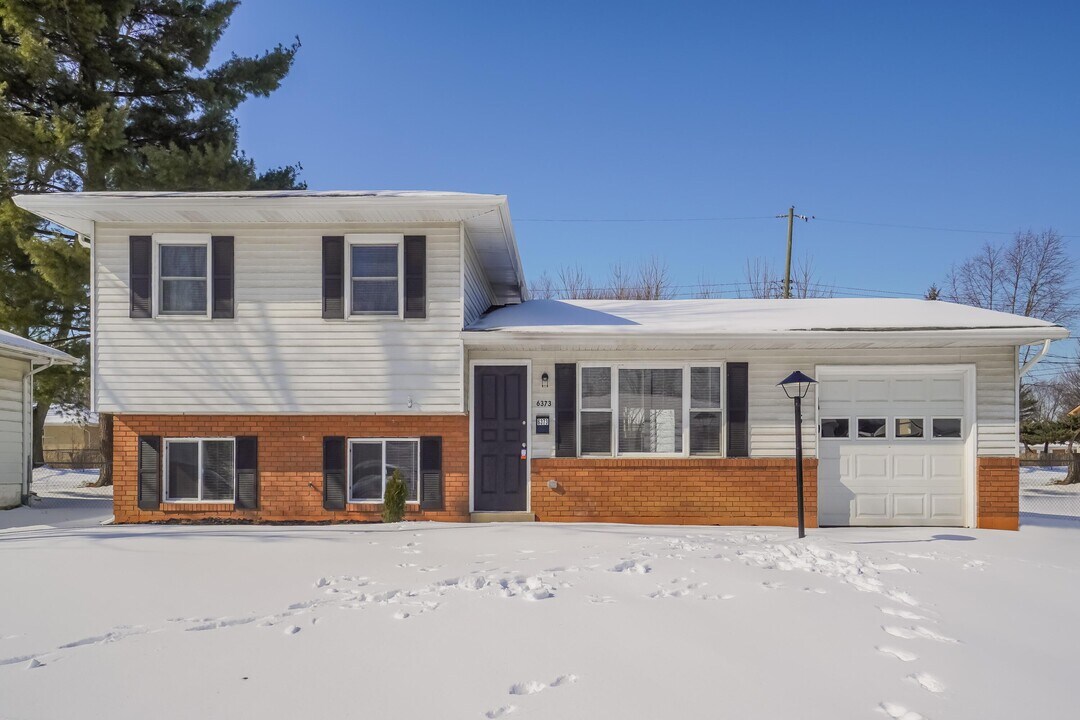 6373 Faircrest Rd in Columbus, OH - Building Photo