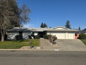 600 Vía Palo Linda in Fairfield, CA - Building Photo - Building Photo