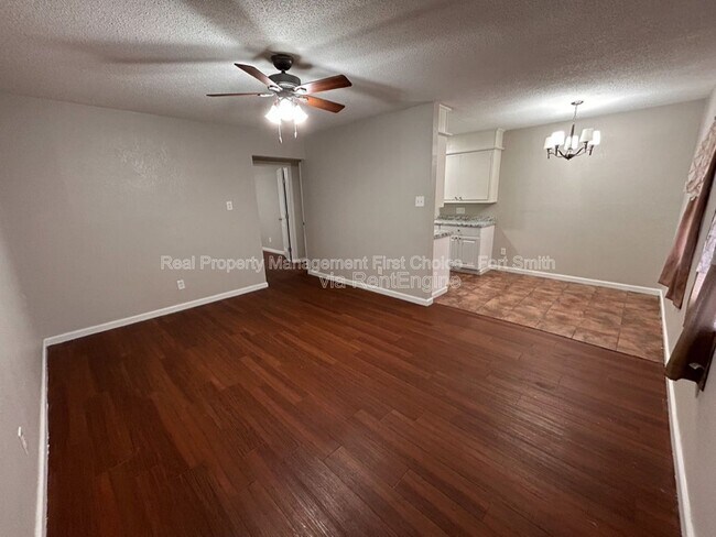 1010 S 19th St in Fort Smith, AR - Building Photo - Building Photo