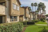 Sage Park Senior Apartment Homes in Anaheim, CA - Foto de edificio - Building Photo