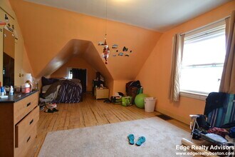 70 Arlington St, Unit 1 in Boston, MA - Foto de edificio - Building Photo