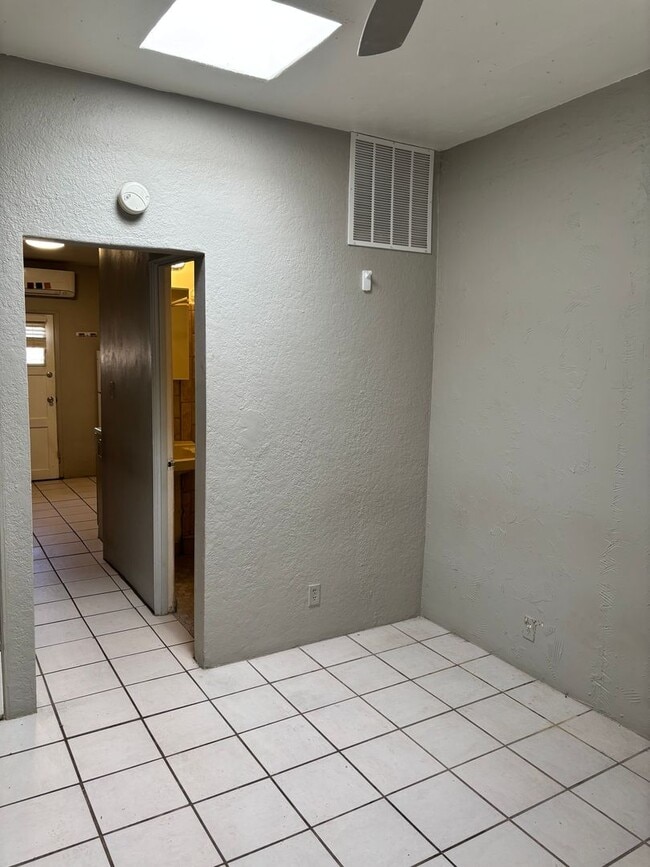 4119 E Fort Lowell Rd in Tucson, AZ - Building Photo - Building Photo