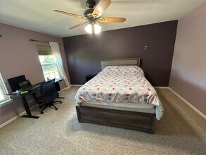 2249 Sunrise Cir in Aurora, IL - Building Photo - Building Photo